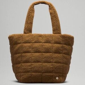 Lululemon tote bag